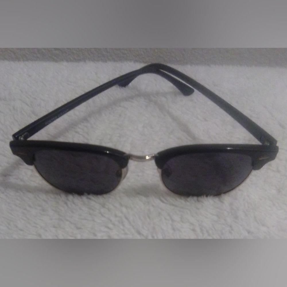 : “Foster Grant Men’s Polarized Sunglasses - Glare-Reducing & Durable” NWOT